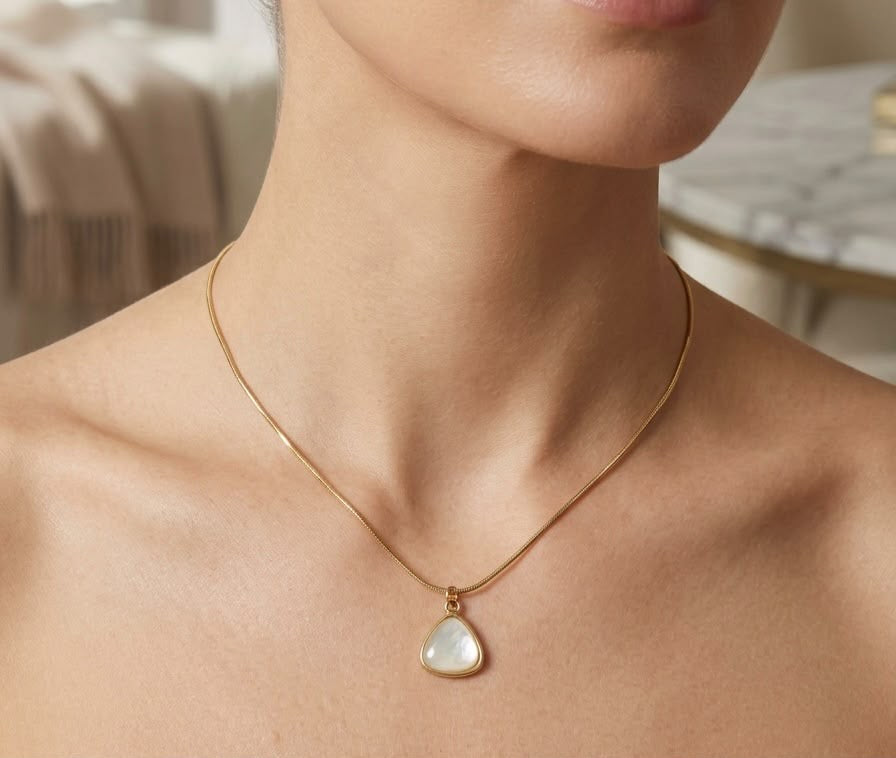 Elegant Minimalist white Chain Necklace