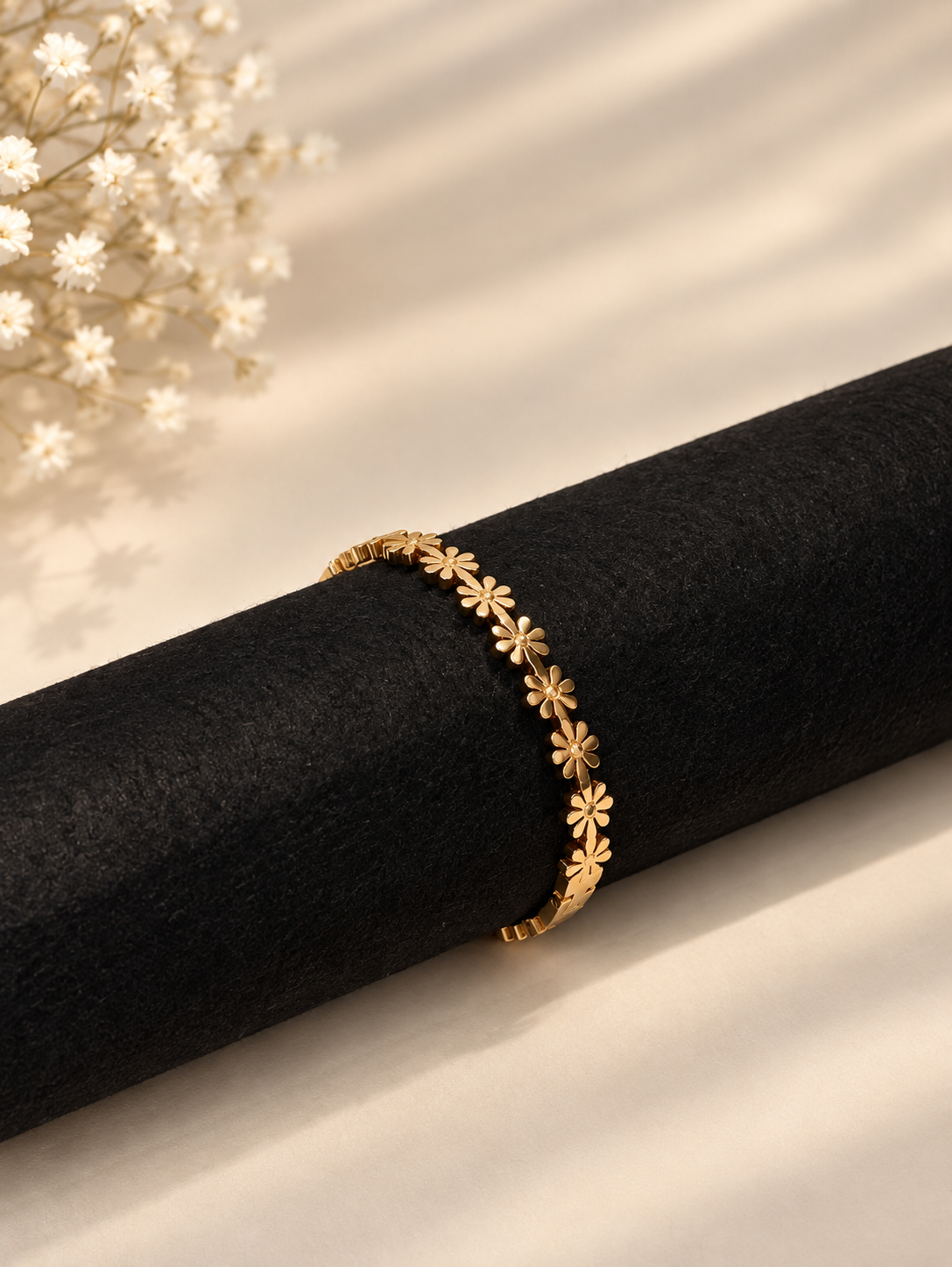 Elegant Gold Floral Blossom Bracelet 🌸✨