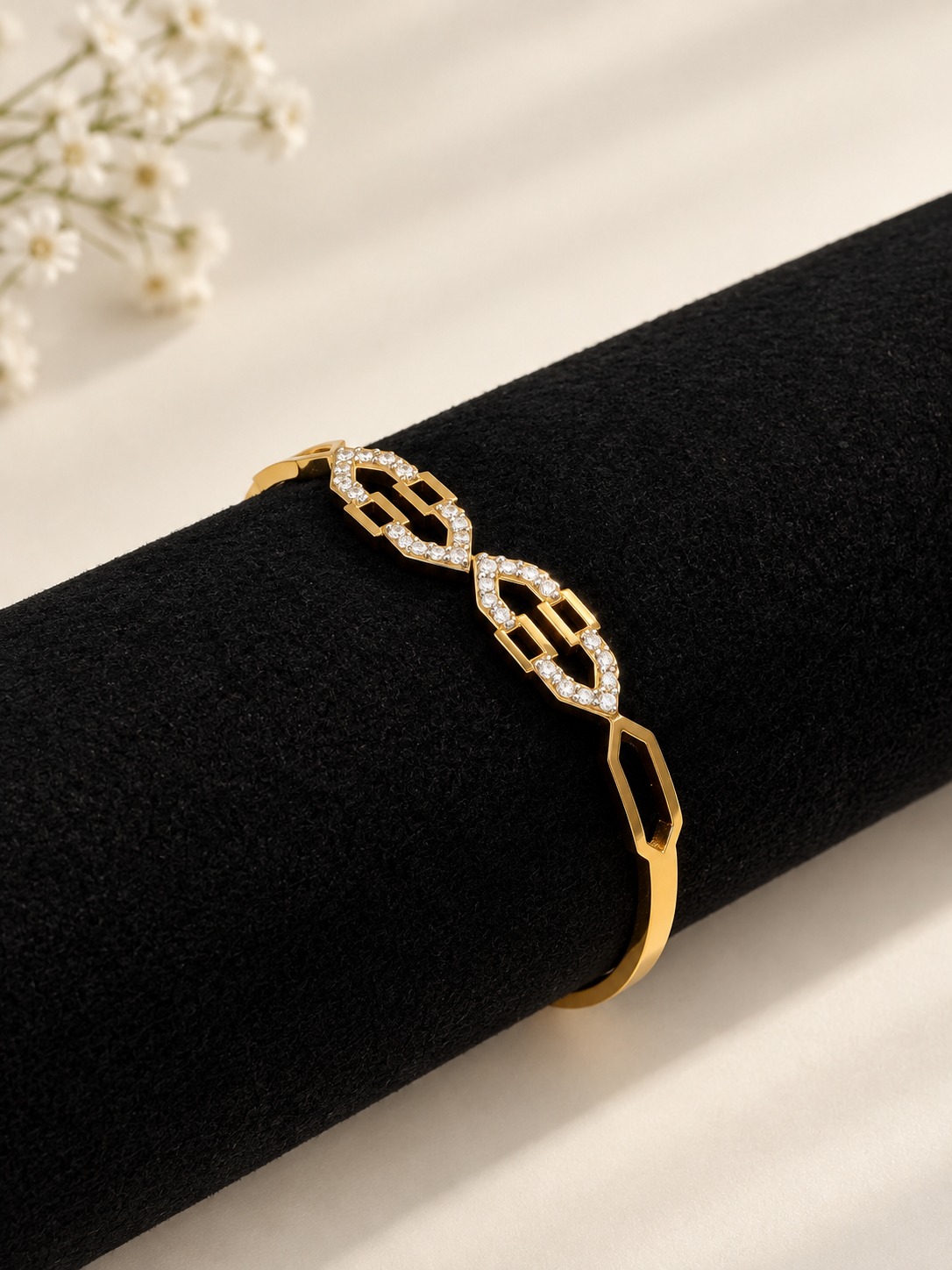 Golden Geometric Crystal Link Bracelet ✨