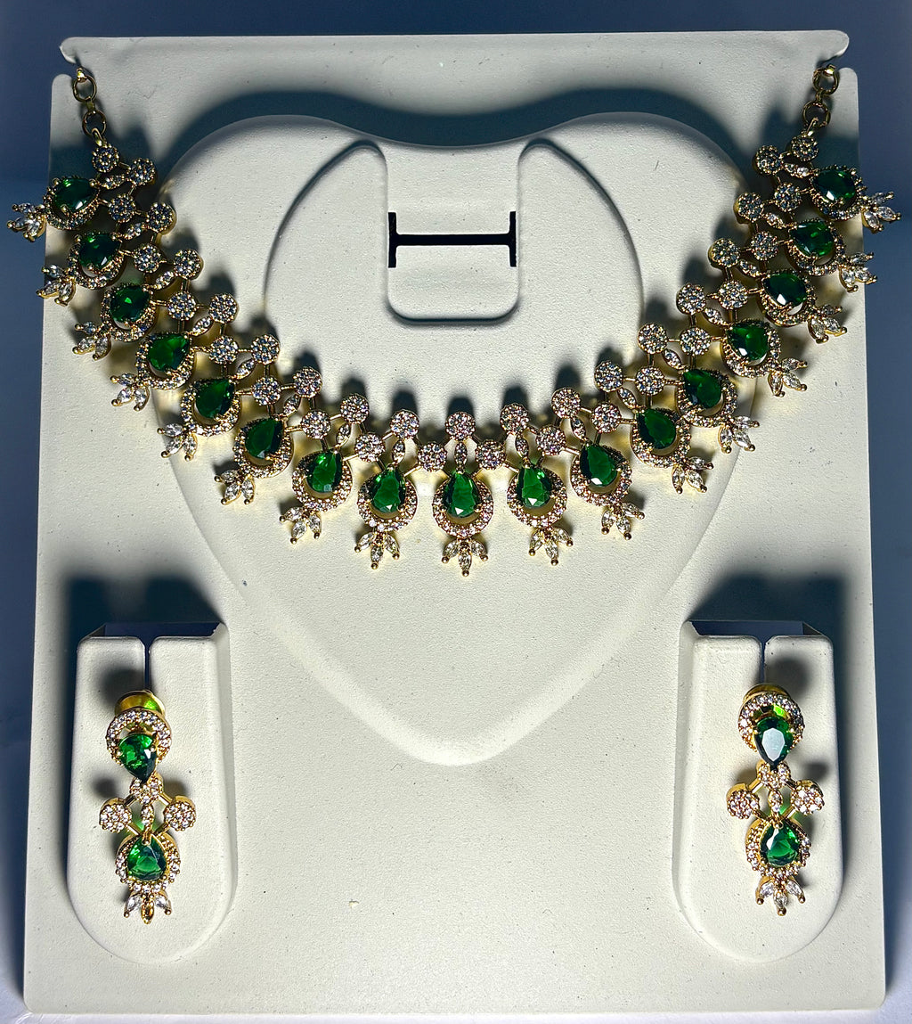 Elegant Green Stone Necklace Set