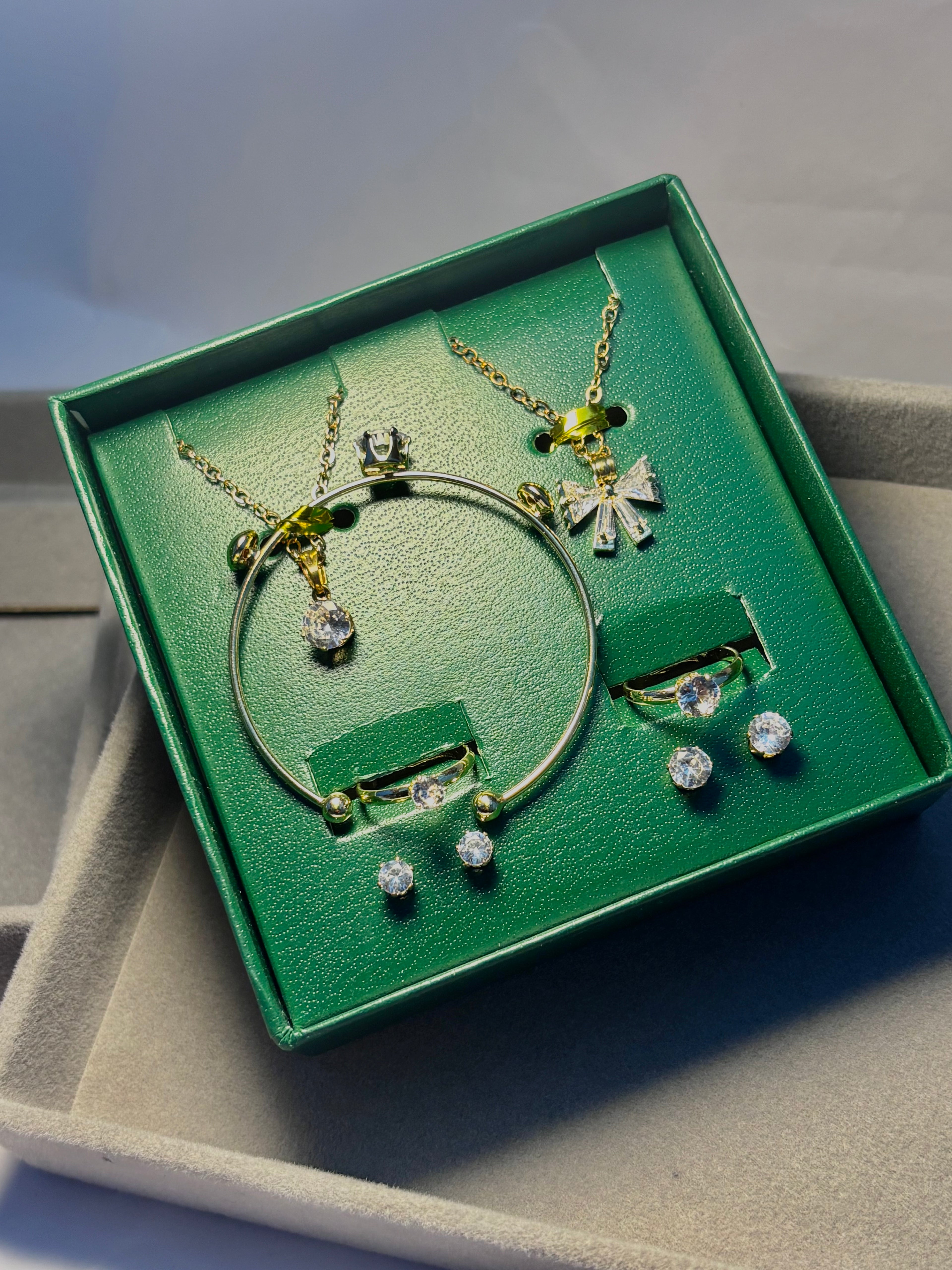 Elegant Girls’ CZ Crystal Jewellery Gift Set with Necklace, Bracelet, Earrings & Rings ✨